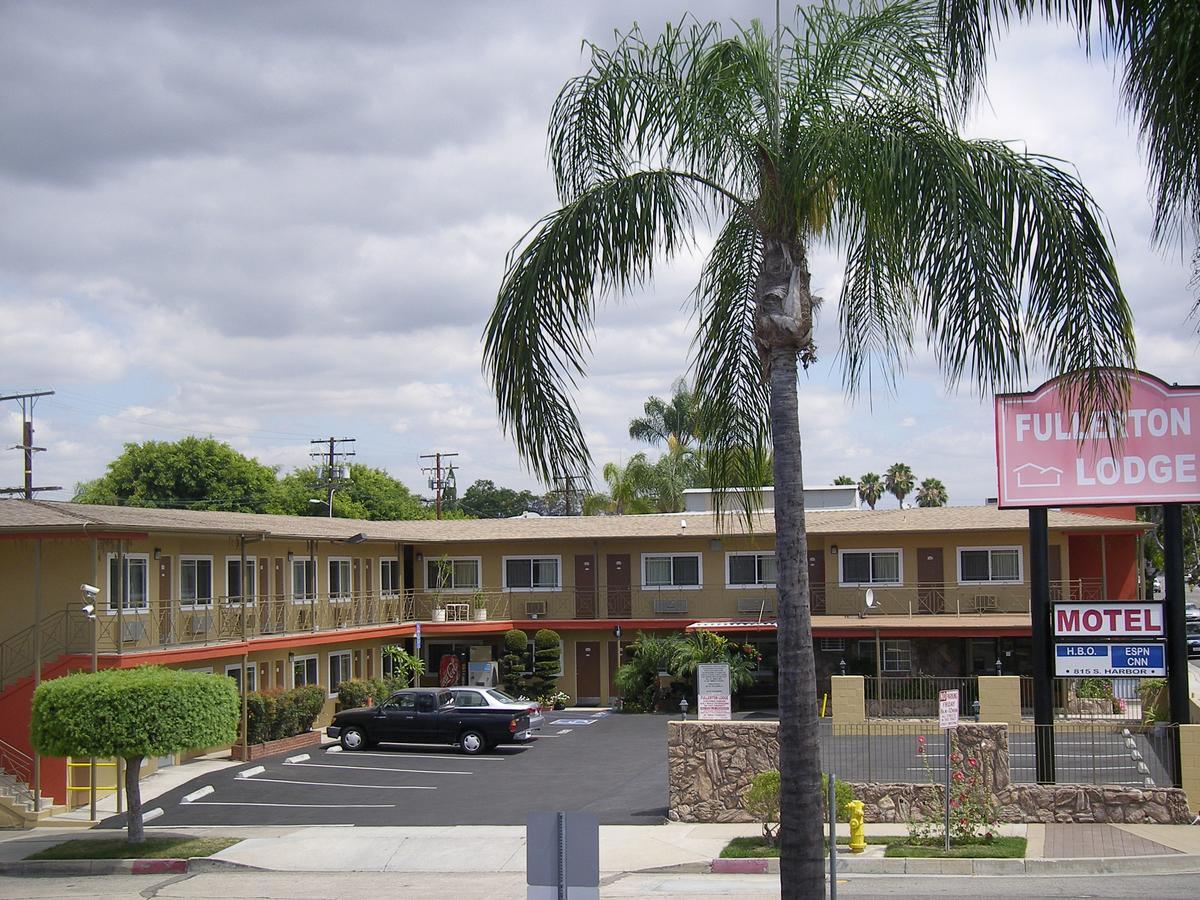Fullerton Lodge Exterior foto