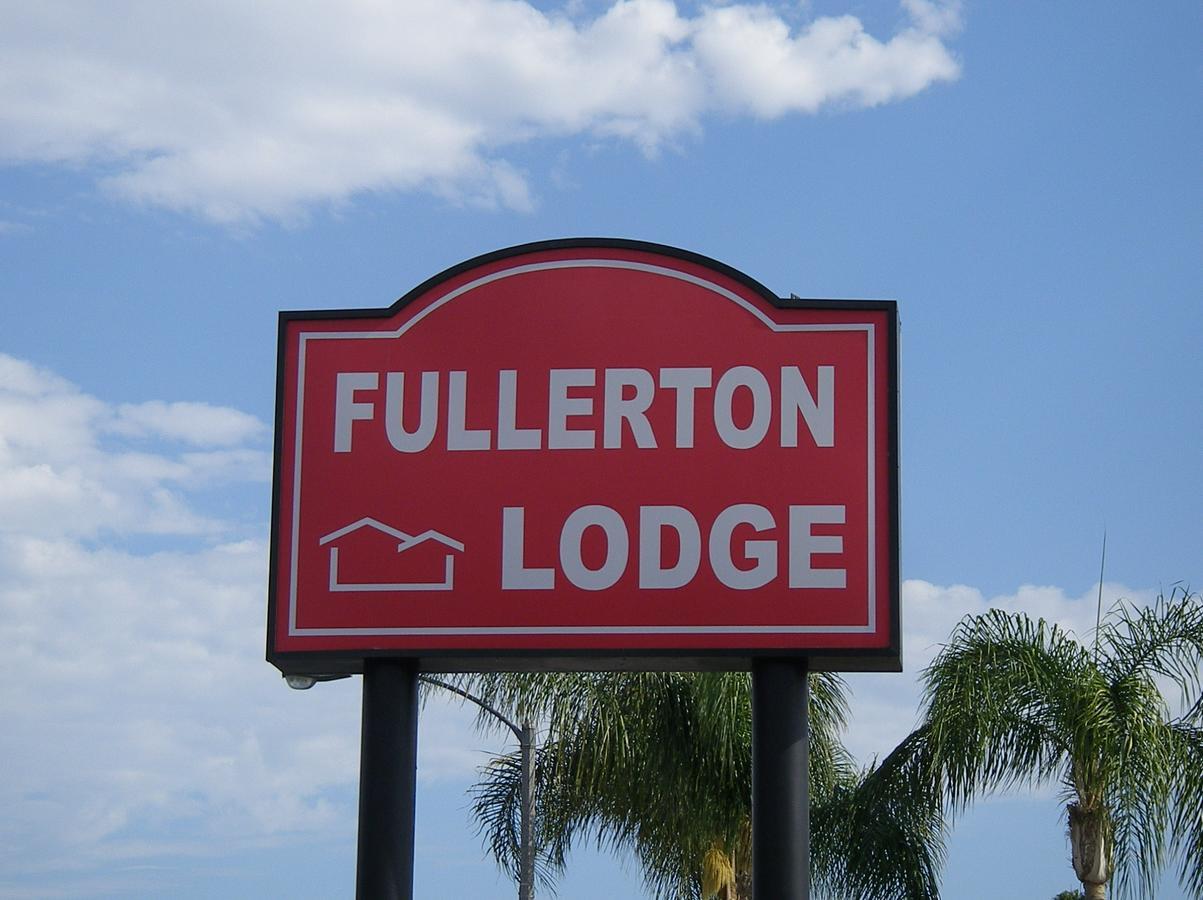 Fullerton Lodge Exterior foto